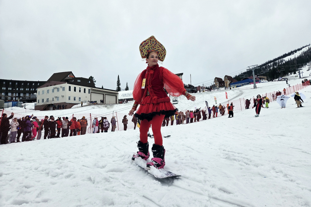 Карнавальный спуск Грелка 2026 Карнавальный спуск Грелка 2026
